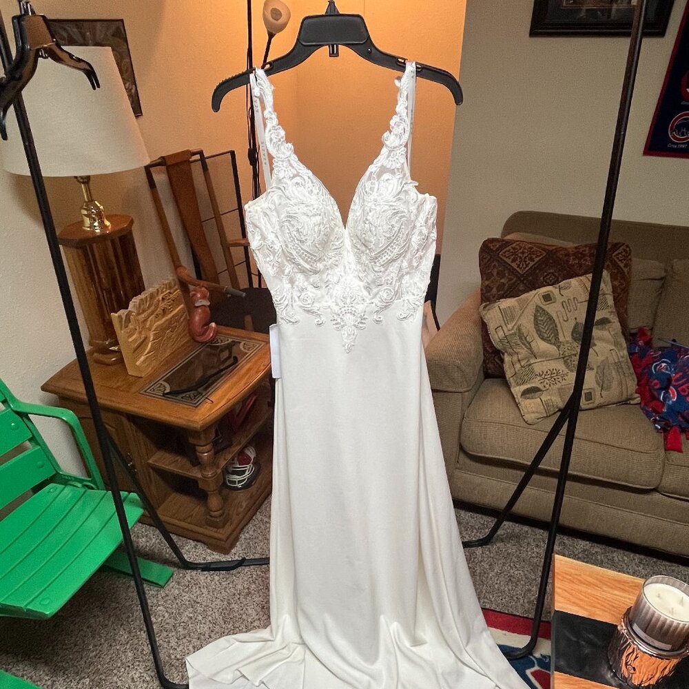 azazie clementina size 12